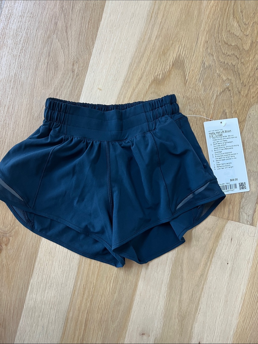 Lululemon Hotty Hot LR Shorts